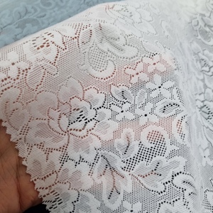 Tissu en dentelle extensible florale 36 cm en nylon et élasthanne, maille respirante et douce, couleur personnalisable, poids moyen, pour lingerie de mariage et vêtements de nuit - Product Image 3