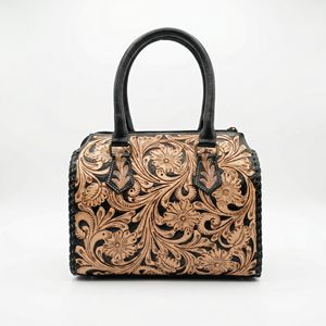 Bolsa de Viaje de Cuero Genuino 100% Hecha a Mano con Diseño Floral Occidental Tallado, Resistente al Agua, Gran Capacidad, Multifuncional - Product Image 1