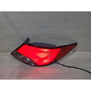 Feu arrière droit d'occasion Accent 924021R600 - Product Image 1