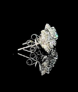 Boucles d'oreilles exclusives en argent sterling 925 inspirées des fleurs, avec diamants CVD brillants cultivés en laboratoire pour femmes, bijoux fins - Product Image 6