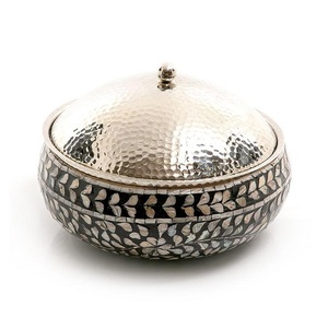 Olla para servir comida caliente de diseño moderno, redonda, de nácar y acero inoxidable. - Product Image 1