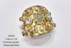 Bracelet manchette plaqué or avec pierres précieuses multicolores et perles, jonc ouvert en zircon cubique, bijou de mariage - Product Image 5