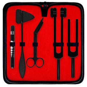 Kit de diagnostic manuel 6 pièces en acier inoxydable argenté : Marteau de réflexes Taylor C 128, Diapasons C 512, Ciseaux à bandes, Jauge pupillaire - Product Image 1