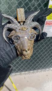 Colgante de Cabra 3D, Colgante de Cabra Totalmente Cubierto de Diamantes, Colgante Personalizado Totalmente Cubierto de Diamantes, Moissanita VVS1, Plata de Ley 925 - Product Image 4