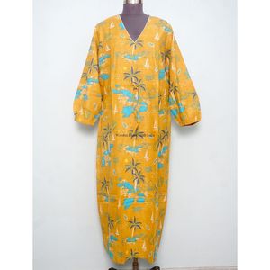 เดรสลำลองทรงตรงไซส์พลัสสำหรับผู้หญิง ลายพิมพ์บล็อกด้วยมือ แขนพอง คอวี เอวธรรมชาติ ความยาวระดับข้อเท้า - Product Image 4