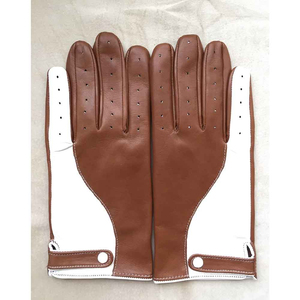 Gants d'hiver chauds en simili cuir PU coupe-vent de haute qualité pour femmes grandes tailles, style mode. - Product Image 4