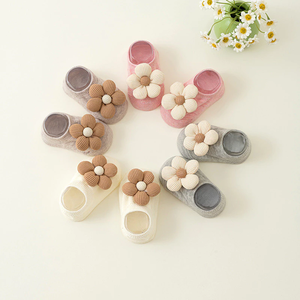 Chaussettes courtes d'été en tricot rose pour bébés de 0,5 à 3 ans, mignonnes, à motifs floraux, antibactériennes, écologiques et respirantes - Product Image 3