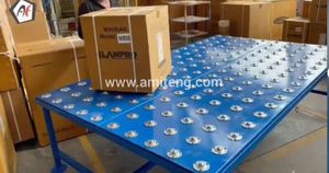Transportador de Rodillos Azul, Mesa Transportadora de Malla de Acero, Plataforma de Transporte Antideslizante para Fábrica o Taller - Product Image 2