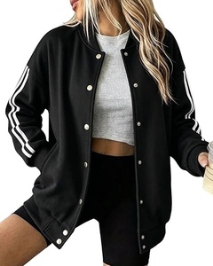 Veste de style universitaire pour femmes OEM, manches contrastées en simili cuir, veste streetwear - Product Image 1