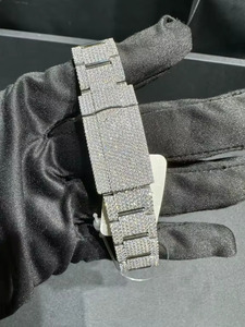 Nuevo y Elegante Reloj de Hip Hop con Incrustaciones de Diamantes de Color D VVS Moissanite, Reloj de Joyería Automático que Pasa la Prueba del Diamante - Product Image 2