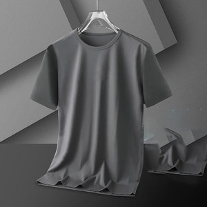 เสื้อยืดผ้าไอซ์ซิลค์คอตตอน 100% แขนสั้น ย้อมสีแบบ Garment Dyed เป็นมิตรต่อสิ่งแวดล้อม ทรงปกติ ระบายอากาศได้ดี แห้งเร็ว สำหรับผู้ชาย ใส่สบายในฤดูร้อน แบบบาง รับผลิตตามสั่ง (OEM) - Product Image 2