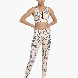 Ensemble de yoga personnalisé pour femmes, pour la salle de sport et le fitness, respirant, imprimé par sublimation sur toute la surface, soutien-gorge de sport et leggings, ensemble de 2 pièces pour l'entraînement - Product Image 4