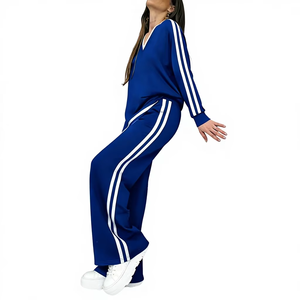 Ensemble de vêtements de sport décontractés pour femmes, 2 pièces, short et t-shirt à col rond, couleur unie, 100% coton, tricot respirant, séchage rapide - Product Image 1