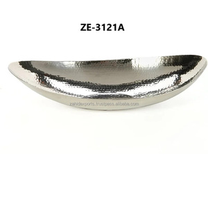 Cuenco Decorativo Minimalista de Metal, Centro de Mesa Hecho a Mano de Lujo para Decoración del Hogar Escandinavo Moderno, Elegante Exportación Zahid para Bodas - Product Image 2