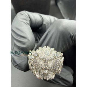 Anillo de cóctel de plata 925 para hombre con cabeza de león y moissanita de corte brillante redondo, joyería de lujo con patrón animal para fiestas - Product Image 1