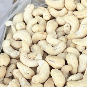 Noix de cajou du Vietnam WW180, WW240, WW320, LP, WS, Noix de cajou biologiques, Exigences OEM ODM du client - Product Image 1
