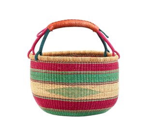 Cesta de fibra natural de algas marinas de alta demanda, tejida a mano, con diseño de diamantes rojos y verdes, organizador de almacenamiento para el hogar. - Product Image 1
