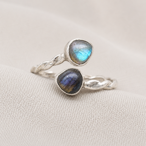 Anillo Ajustable Minimalista de Plata de Ley 925 con Incrustaciones de Labradorita Natural en Forma de Corazón de 6 mm, para Uso Diario Unisex - Product Image 3