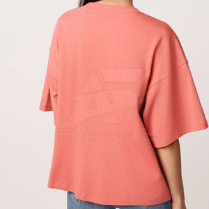 Camiseta Holgada de Última Moda para Mujer, Tejido Premium, Corte Holgado, Estilo Casual Urbano - Product Image 2