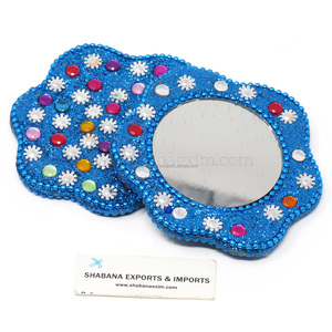 Miroir de poche compact rose traditionnel indien avec travail de perles et de dentelle, idéal pour les boutiques. - Product Image 2