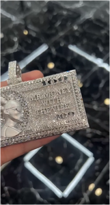 Pendentif personnalisé 3D en argent sterling 925 plaqué or 18 carats avec moissanite taille émeraude, style hip-hop, bijoux hip-hop glacés - Product Image 3