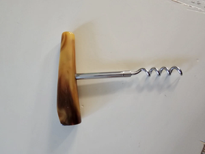 Tire-bouchon artisanal en corne naturelle, ouvre-bouteille de style vintage pour bar, cuisine et usage domestique - Product Image 1