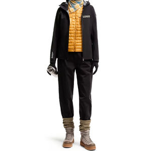 Veste coupe-vent technique imperméable haut de gamme pour femme, à capuche, pour la randonnée en plein air, option personnalisée - Product Image 6