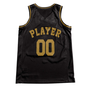 Ensemble d'uniformes de basket-ball personnalisés noirs style rétro avec texte doré, maillot et short, nom et numéro d'équipe, design classique - Product Image 4