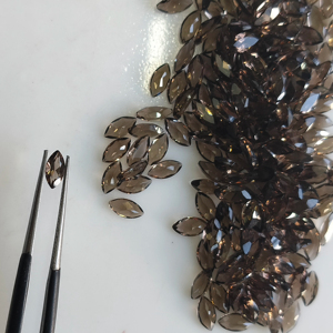 โกเมนสีแดงธรรมชาติ 6x3 มม. ทรงมาร์คีส์ คุณภาพดีที่สุด พลอยเม็ดเดี่ยวสำหรับทำเครื่องประดับ - Product Image 1