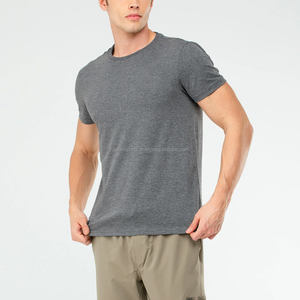 Camiseta informal de manga corta para hombre más vendida, diseño de cuello redondo, 100% algodón, hecha en Pakistán con múltiples opciones - Product Image 2