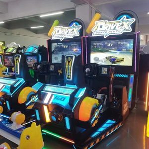 Máquina de Arcade Simuladora de Carreras Drive X Operada con Monedas, Pantalla HD, Conectable para Dos Jugadores, Consola de Videojuegos Electrónica de Conducción de Autos - Product Image 1