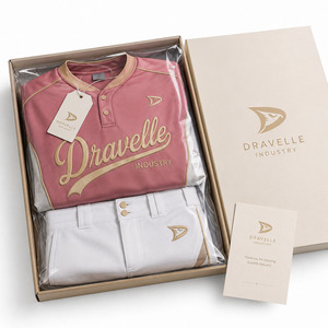 Uniforme de Softbol de Lujo Personalizado OEM para Hombre, Jersey Bordado en Oro Rosa Empolvado y Pantalones Blancos, Ropa Deportiva de Alto Rendimiento para Equipos - Product Image 4