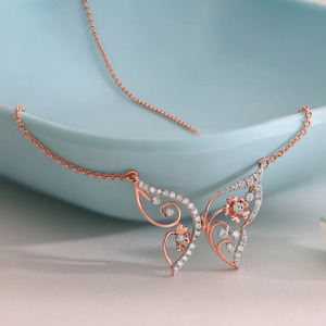 Collier papillon en diamant avec des spirales délicates en or rose et un design d'ailes ouvertes élégant - Product Image 3