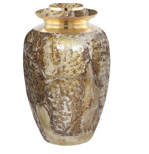 Urne funéraire attrayante mémorable en métal fabriqué à la main pour les cendres humaines Urne décorative de cendres en métal Urne funéraire pour application adulte - Product Image 6