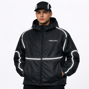 ชุดวอร์มแบบ unisex น้ำหนักเบา ผลิตจากโพลีเอสเตอร์ แต่งแถบสะท้อนแสง ระบายอากาศได้ดี ผ้าแคนวาสลายสก็อต กันน้ำ แจ็คเก็ตกันลมสำหรับผู้ชาย B2B สไตล์อเมริกัน - Product Image 5