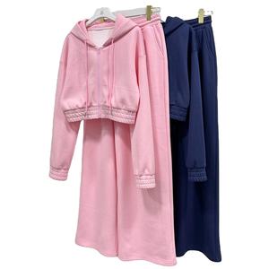 Logo personnalisé fermeture éclair complète vêtements de sport pour femmes ensemble de jogging fermeture éclair crop top ensemble de sweat à capuche femmes 2 pièces Fitness joggers ensemble de vêtements - Product Image 2