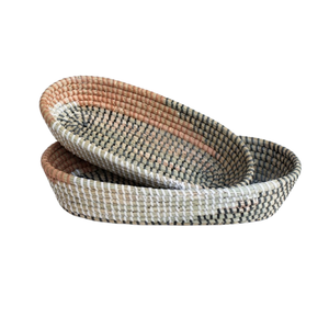 Handwoven Seagrass <b>Tray</b> Durable <b>Storage</b> For Fresh Bread And Artisanal Kitchen Pastry Presentation - Product Image 2
