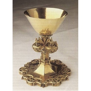 Cáliz y Ciborio de Metal con Detalles Religiosos Hechos a Mano para Iglesias, Capillas y Catedrales - Product Image 1