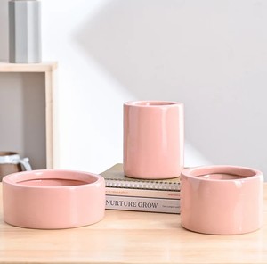 Ensemble de pots de fleurs en céramique rose brillant, design rond moderne, support durable pour plantes succulentes d'intérieur, décoration élégante et contemporaine pour la maison - Product Image 2