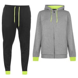 Ensemble en coton pour homme avec personnalisation de marque, construction à coutures latérales, coupe structurée, vente en gros, expédition internationale - Product Image 1