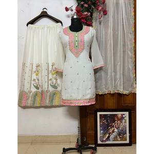 Salwar Kameez en polyester de créateur - Haut, bas et dupatta pour tenue de soirée - Product Image 4
