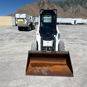 Cargadora Compacta de Dos Velocidades S740 2019 con Cabina Cerrada, Máquina de Construcción de Alto Rendimiento - Product Image 1