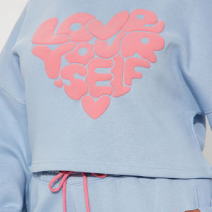 Conjunto de Sudadera con Capucha y Pantalones Deportivos Extra Grandes de Dos Piezas con Estampado Puff y Logotipo Personalizado, Ropa Personalizable para Mujer - Product Image 6