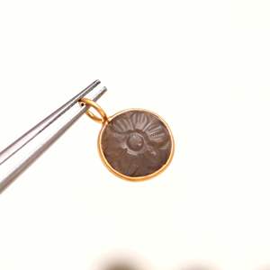 Pendentif fleur en pierre de lune grise naturelle, pierre précieuse sculptée à la main, charme en argent sterling 925, pendentif en pierre de lune pour bijoux - Product Image 5