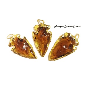 Pendentif en agate sculptée, obsidienne brune électro-plaquée, pointe de flèche, collier fait main, cristaux Amayra de haute qualité, exportation Inde Gujarat - Product Image 1