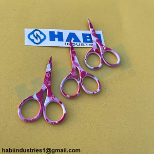 Tijeras de Bordado Rectas de Acero Inoxidable de Diseño Personalizado, Punta Afilada, para Uso con Cutículas, para Diestros, Opciones de Color Pantone - Product Image 3