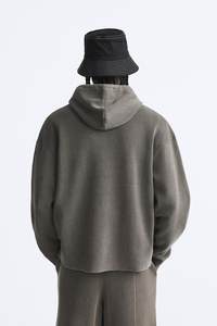 Conjunto Deportivo Elástico y Transpirable para Hombre, con Sudadera con Capucha y Pantalones con Puños, Ideal para Entrenamiento y Fisicoculturismo - Product Image 3