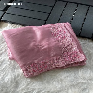 Magnífica colección de conjuntos de sari y blusa con bordado, cordón y lentejuelas, a precio de mayorista. - Product Image 1