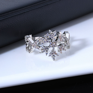 Bague Couronne en Moissanite, Tiara Royale, Bague Florale Élégante, Bijoux pour Femme, Cadeau de Mariage, Mode de Luxe - Product Image 4