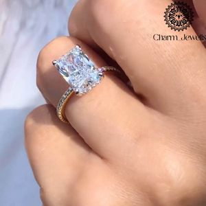 Bague de fiançailles et d'éternité classique pour femme Charm_Jewells en argent plaqué or rose avec moissanite taille coussin et sertissage à griffes IGI - Product Image 5